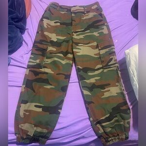 Forever 21 - Camo Cargo Pants